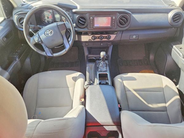 2017 TOYOTA TACOMA SR/SR5