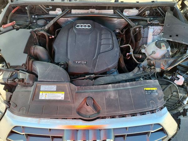 2020 AUDI Q5 quattro Premium Plus