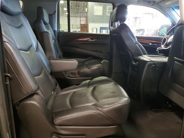 2018 CADILLAC ESCALADE ESV Luxury — PSRS