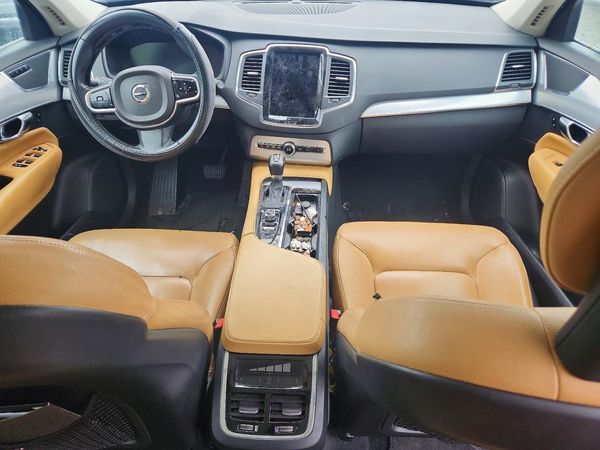 2016 VOLVO XC90 SV42 Momentum — CKPT