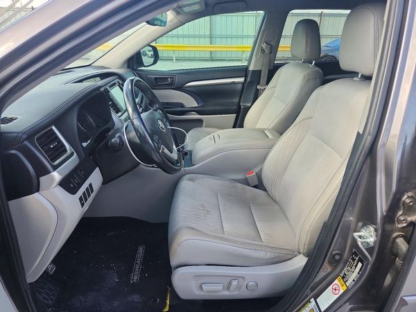 2019 TOYOTA HIGHLANDER — DENT