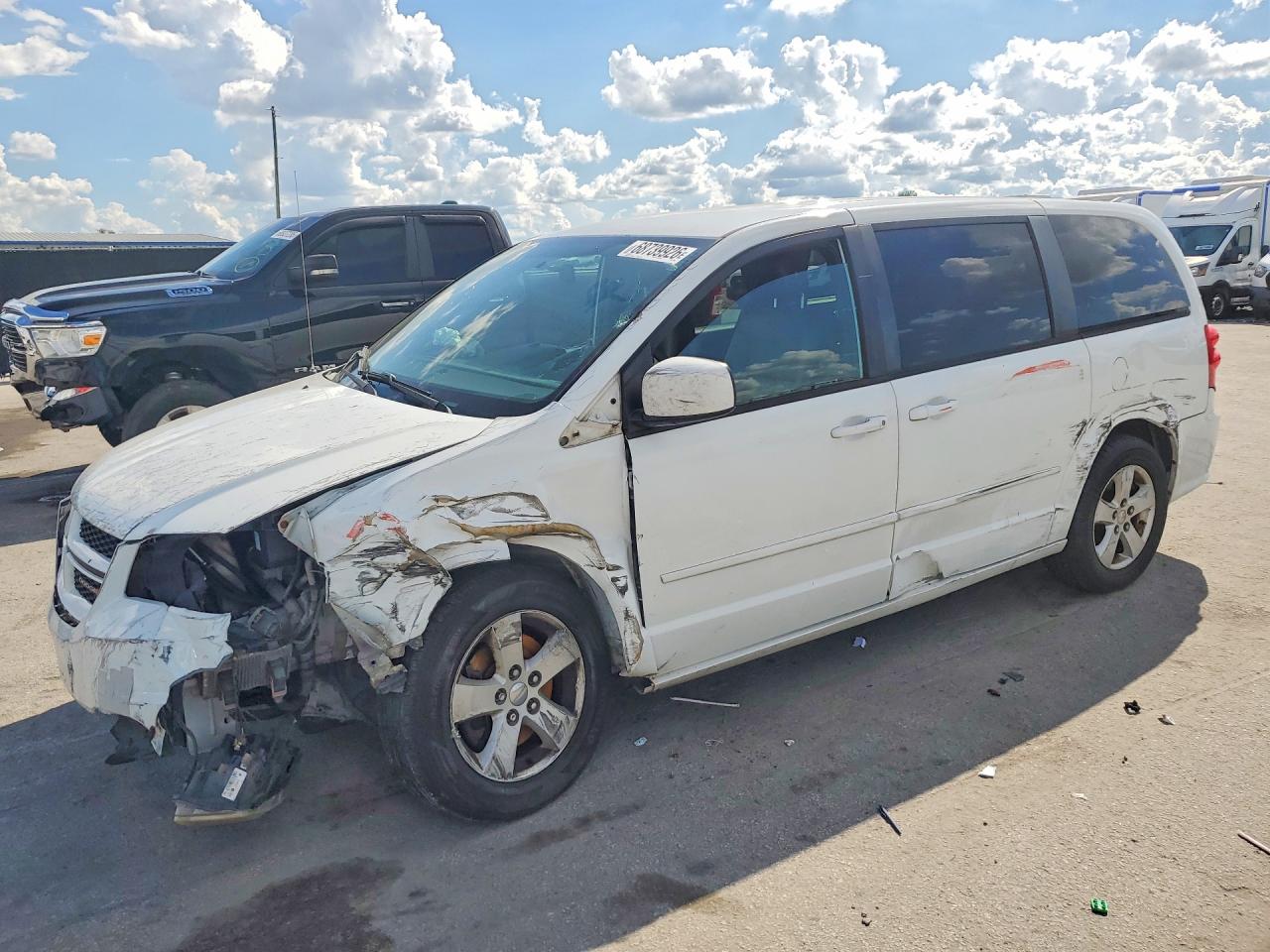 2014 DODGE GRAND CARAVAN R/T