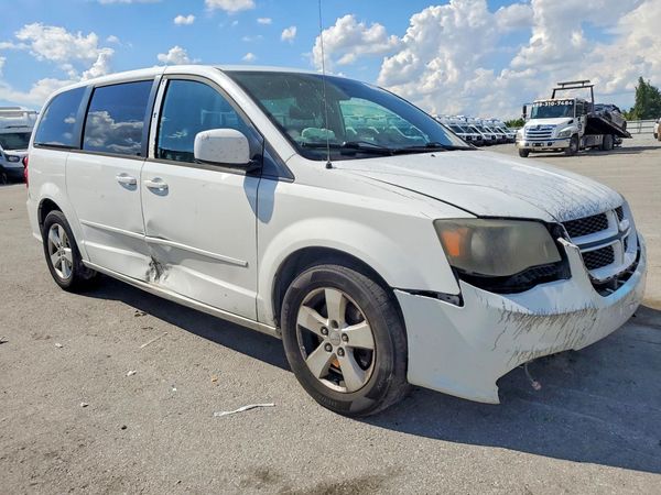 2014 DODGE GRAND CARAVAN R/T