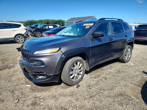 2018 JEEP CHEROKEE — Front 3/4