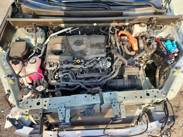 2022 TOYOTA RAV4 — Engine bay