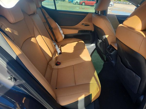 2025 LEXUS ES 350 350 Premium