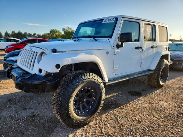 2017 JEEP WRANGLER UNLIMITED Unlimited Sahara — Front 3/4