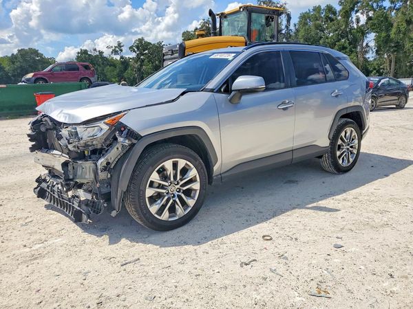 2020 TOYOTA RAV4 XLE Premium