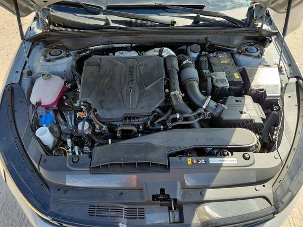 2026 KIA K5 GT — Engine bay