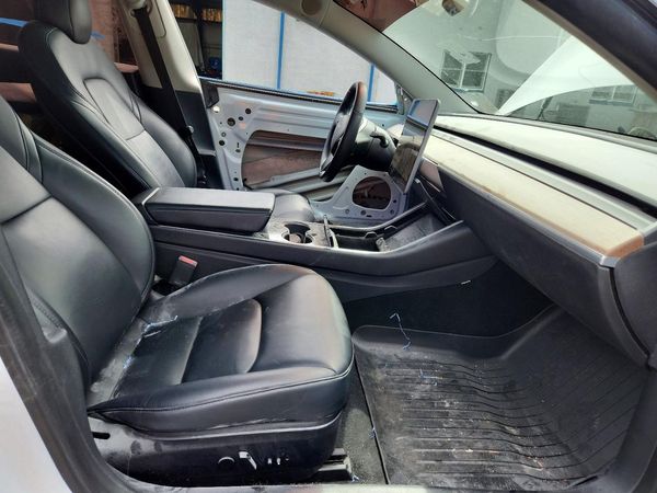 2020 TESLA MODEL 3 — DENT
