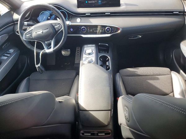 2023 GENESIS GV70