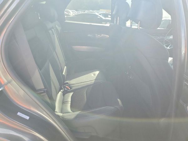 2023 GENESIS GV70