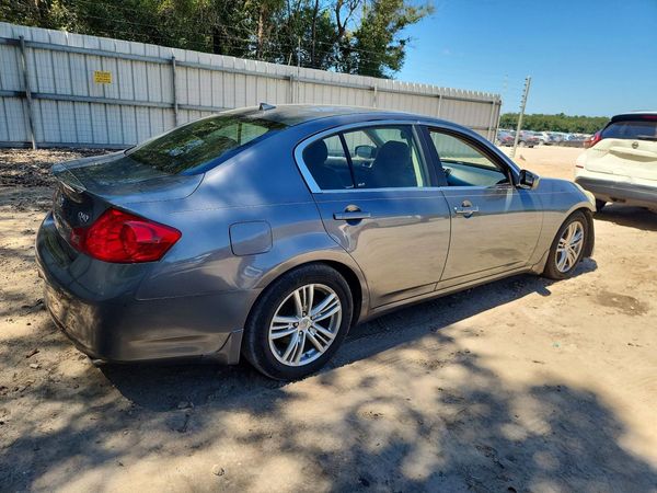 2015 INFINITI Q40 — PSRA
