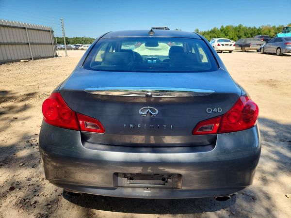 2015 INFINITI Q40 — DIRR