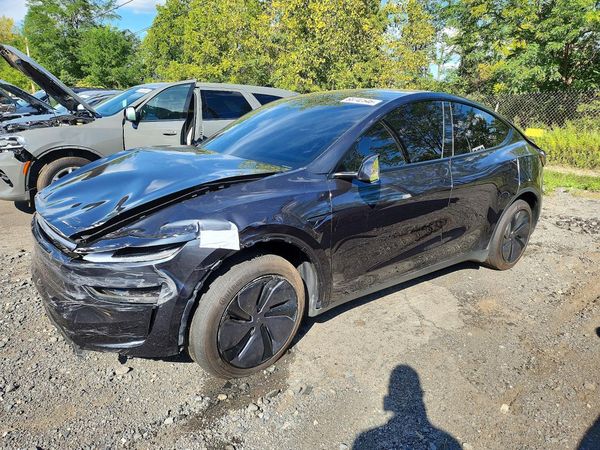 2026 TESLA MODEL Y
