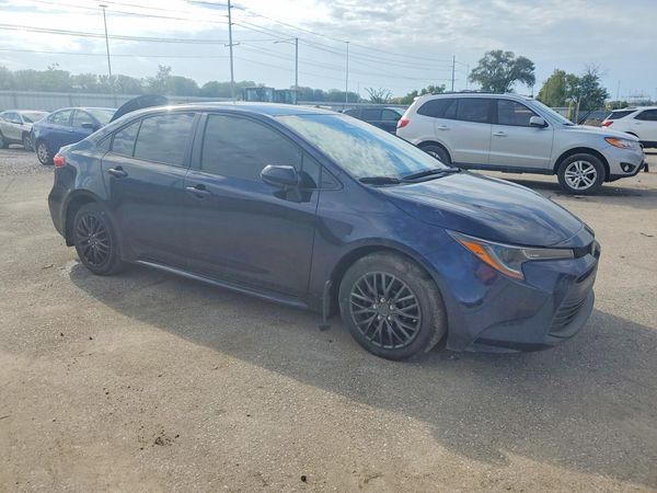 2025 TOYOTA COROLLA — Passenger 3/4