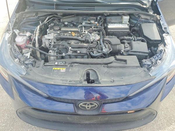 2025 TOYOTA COROLLA — Engine bay