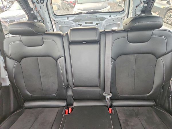 2024 JEEP GRAND CHEROKEE LAREDO 4X4