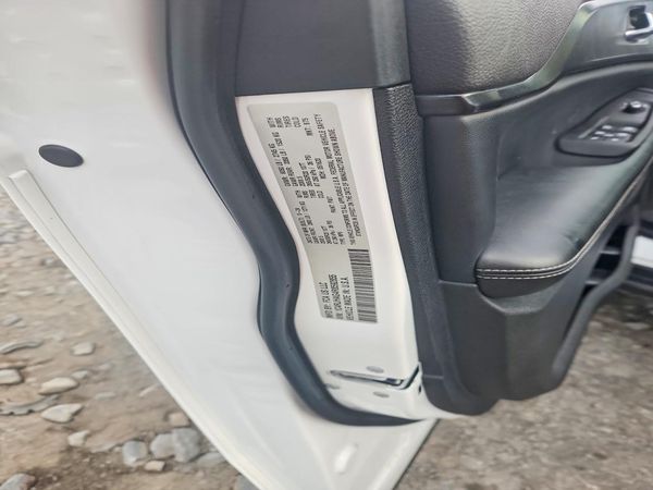 2024 JEEP GRAND CHEROKEE LAREDO 4X4
