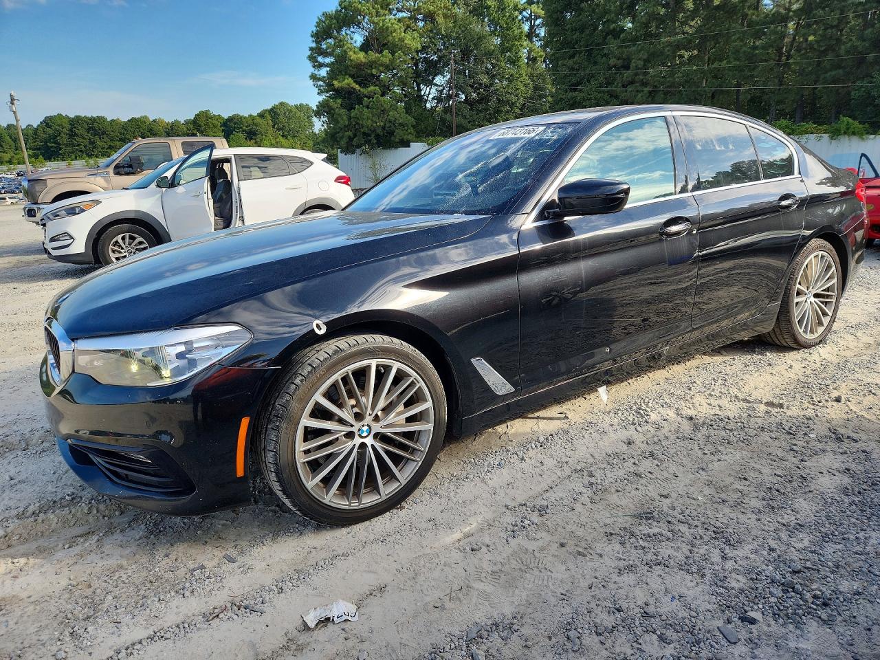2018 BMW 530 — Front 3/4