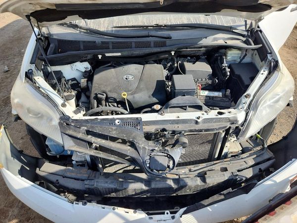 2019 TOYOTA SIENNA L