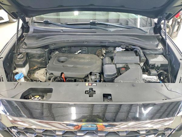 2019 HYUNDAI SANTA FE SEL, SEL Plus — Engine bay