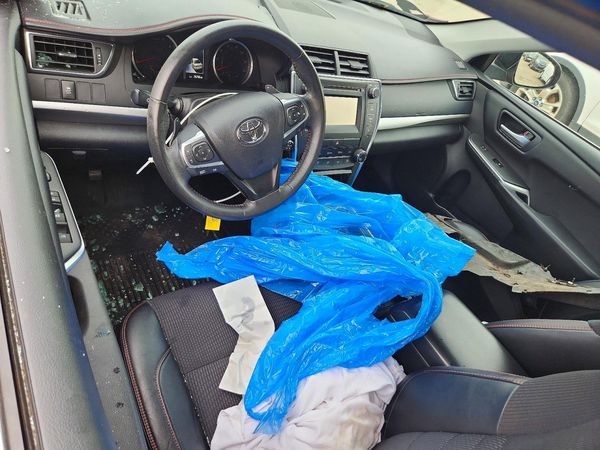 2017 TOYOTA CAMRY LE/SE/XLE/XSE — CKPT