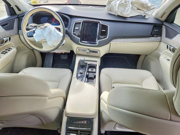 2025 VOLVO XC90 Plus Bright — CKPT