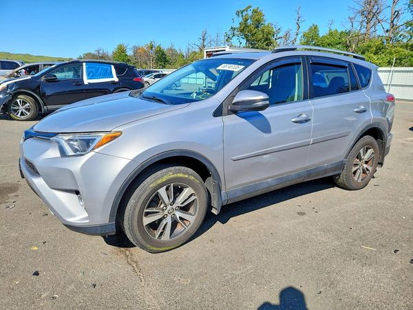 2016 TOYOTA RAV4 XLE (M Grade) — Front 3/4