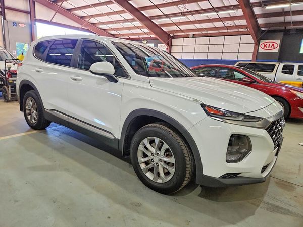 2019 HYUNDAI SANTA FE SE — Passenger 3/4