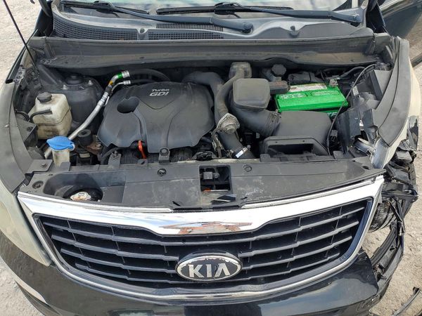 2014 KIA SPORTAGE EX — Engine bay