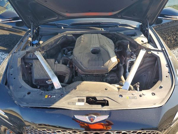 2022 GENESIS G70 2.0T, 2.0T Prestige — Engine bay