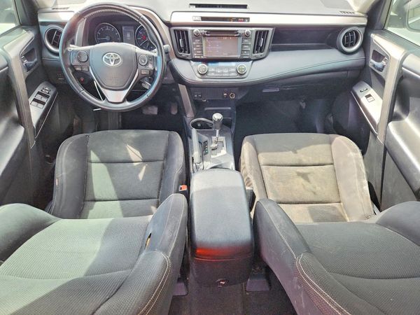 2017 TOYOTA RAV4 XLE