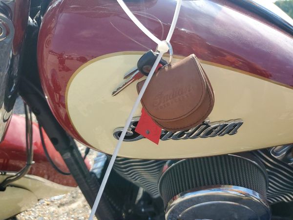 2015 INDIAN MOTORCYCLE CO. MOTORCYCLE