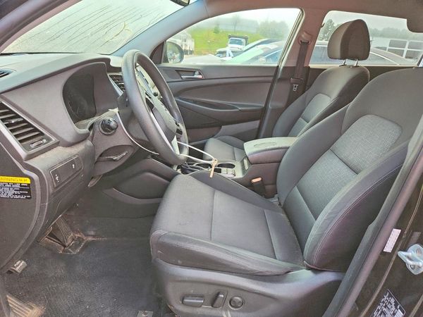 2017 HYUNDAI TUCSON — DENT