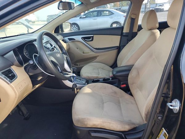 2013 HYUNDAI ELANTRA — DENT