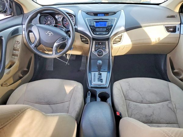 2013 HYUNDAI ELANTRA — CKPT