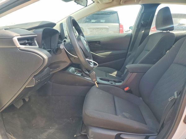 2025 TOYOTA COROLLA LE — DENT