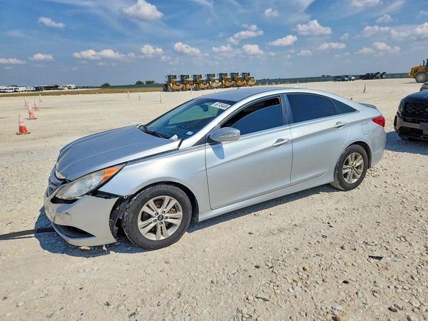 2014 HYUNDAI SONATA — DSFA — Front 3/4