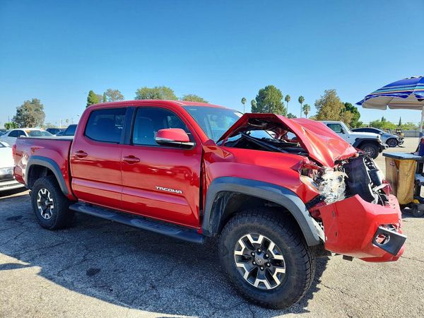 2017 TOYOTA TACOMA