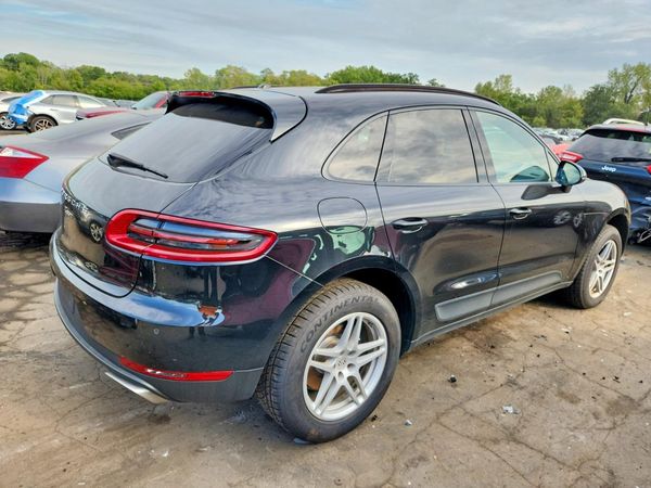 2017 PORSCHE MACAN — PSRA