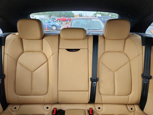 2017 PORSCHE MACAN — SUVN