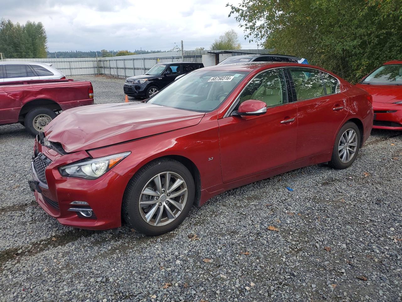 2015 INFINITI Q50