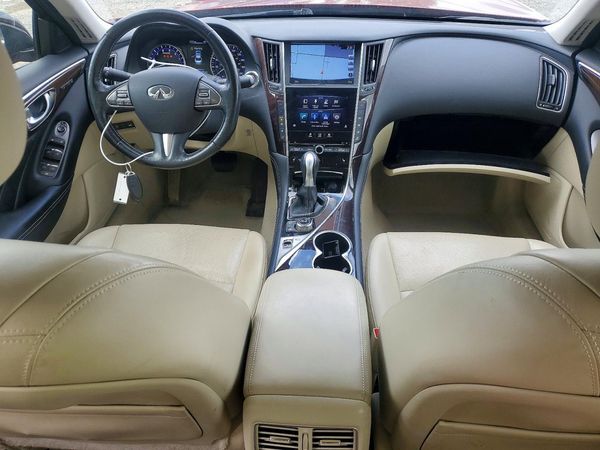 2015 INFINITI Q50