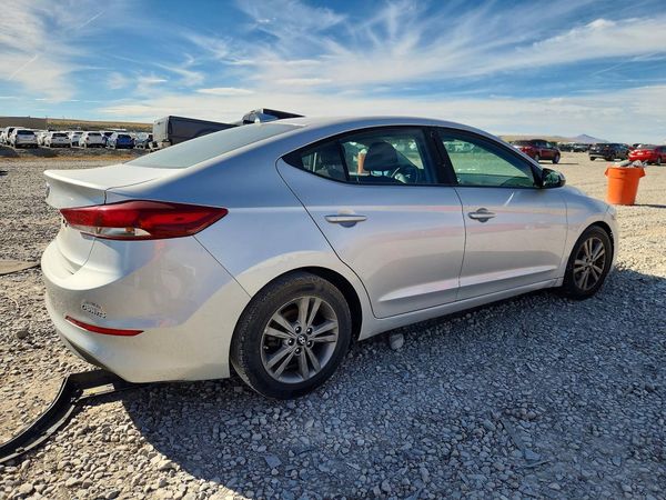 2018 HYUNDAI ELANTRA