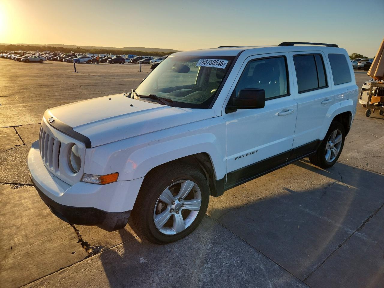 2017 JEEP PATRIOT — Front 3/4