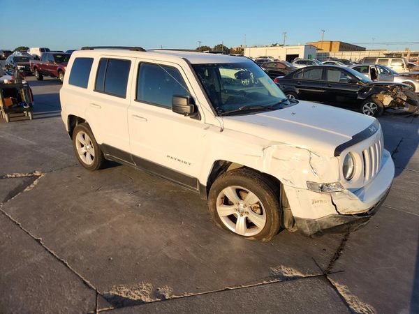 2017 JEEP PATRIOT — Passenger 3/4