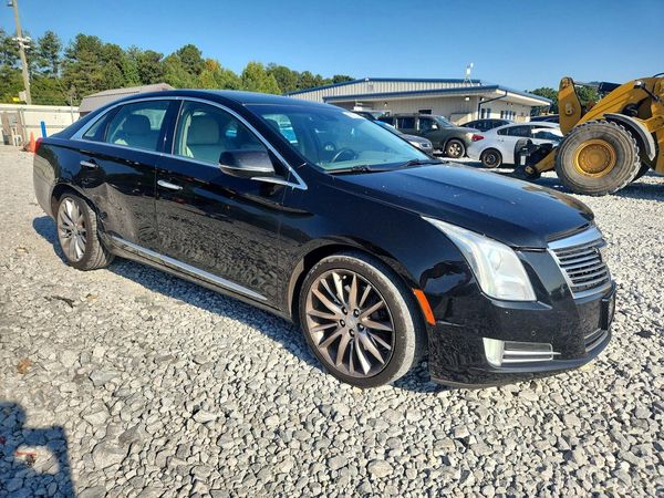 2016 CADILLAC XTS — Passenger 3/4