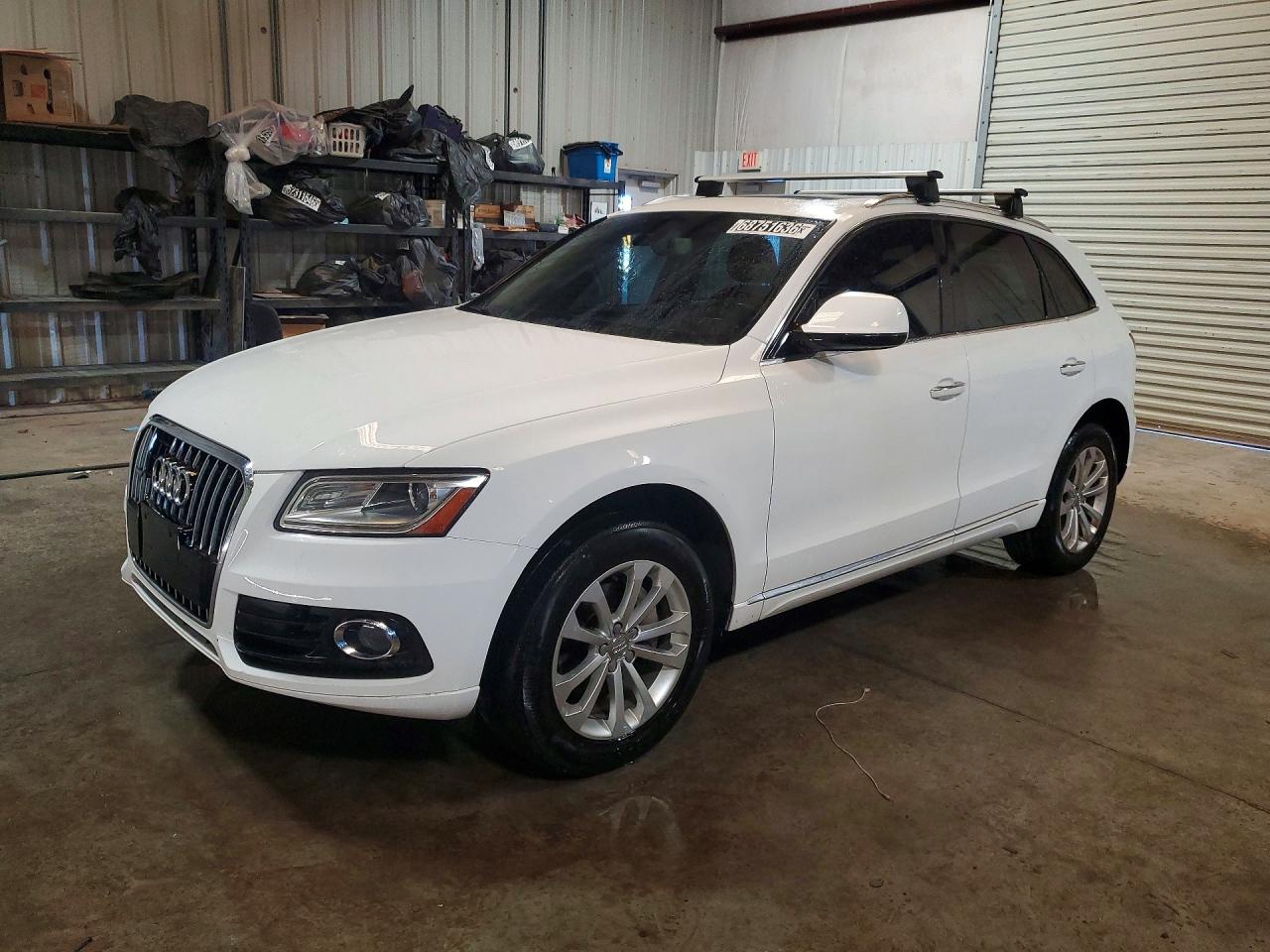 2016 AUDI Q5 — Front 3/4