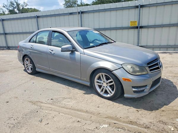 2013 MERCEDES-BENZ C-CLASS C250